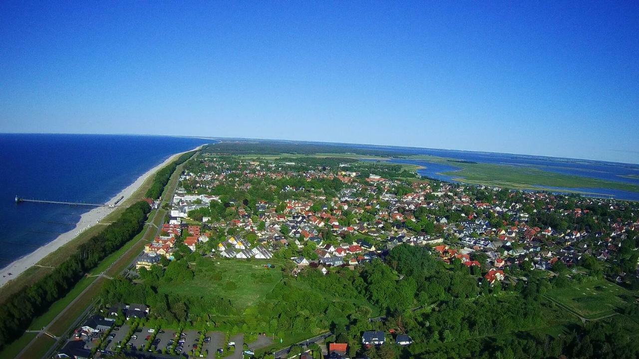 Haus Nadine Apartment Zingst Exterior foto